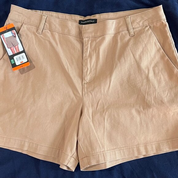 Banana Republic Ladies' Chino Short Size - 16 - XL - Picture 6 of 6